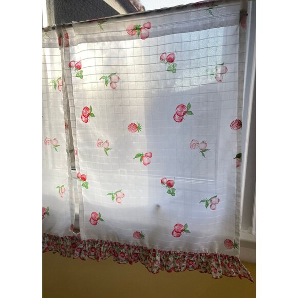 Vintage 80s curtains, red apples, ruffled bottom, kitchen window pair of panels - Picture 2 of 10
